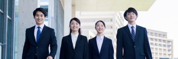 新卒採用